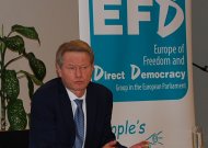Rolandas Paksas. Iki tikros demokratijos atstumas yra gerokai ilgesnis negu iki Briuselio