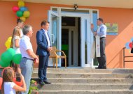 Pašto darbuotojas lauks gyventojų kilnojamajame pašte, kuris įsikurs Girdžių bibliotekoje. Biblioteka nuo birželio mėnesio veikia  Jurbarko Naujamiesčio pagrindinės mokyklos Girdžių skyriaus patalpose.