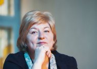 Iškilminga vakarienė su Prezidentėmis ir... rašytoja iš Veliuonos