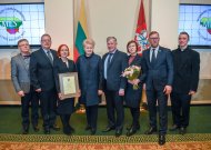Prezidentūroje apdovanota Viešvilės seniūnija