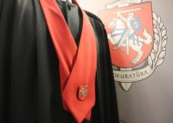Prokuratūra teismo prašo sugriežtinti kardomąją priemonę įtariamajam nepilnametės sužalojimu ir galimu pasikėsinimu išžaginti
