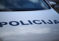Velykų dieną gėrė ir „auklėjo“ nepilnamečius