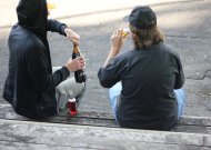 Nuo ankstyvo amžiaus pradedamas ir ilgus metus trunkantis alkoholio vartojimas lemia rimtas sveikatos problemas.
