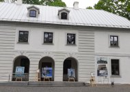 Dvaro parke – pasivaikščiojimai skambant muzikai