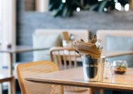 Kavinių, restoranų, barų darbo laikas jau neribojamas