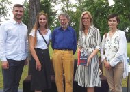 (Iš kairės) Renginio moderatorius Lukas Bakšys, renginio sumanytoja bibliotekininkė Rytė Galbuogienė, profesorius Liudas Mažylis, viešosios bibliotekos direktorė Rasida Kalinauskienė bei Aldona Mažylienė.