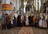 Folkloro „atlaidai“ Veliuonoje – atgaiva dūšiai