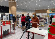 Smurtą patiriančios moterys pagalbos sulauks vaistinėse