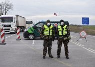 Sugriežtintas karantinas: draus judėjimą į kitas savivaldybes, bendravimą su kitais šeimų ūkiais