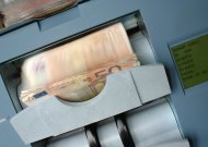 Banko sąskaitoje pasigedo 8000 eurų
