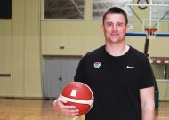 Dviguba P. Valaičio sėkmės istorija – krepšinio aikštelėje ir žemės ūkyje
