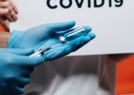 Sužinokite, kuri vakcina nuo COVID-19 veikia ilgiausiai ir yra efektyviausia