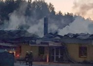 Ugnis pasiglemžė „Jurbarkų mėsa“ pastatus