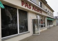 Naktį Jurbarko centre liepsnojo parduotuvė