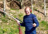 Aktyviau ginkluojasi bei mokosi šaudyti ne tik vyrai, bet ir moterys