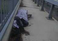 Pamirštas Jurbarko tiltas pagaliau sulaukė tvarkytojų
