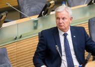 Kas svarbiau mūsų kraštui – pigūs pašto kaštai ar laikraščių prenumerata?