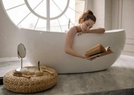 Akrilinės vonios – elegancija ir komfortas vonios kambaryje