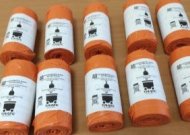Jurbarke pradėti dalinti oranžiniai maišeliai