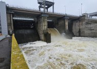 To nebuvo dešimtmetį: dėl potvynio atidarytos Kauno hidroelektrinės pralaidos