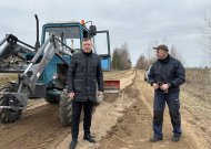 Neapsikentę duobių žvyrkeliuose gyventojai perka greiderį