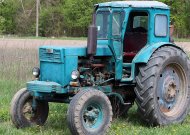 Jurbarke – galimai pavogtas traktorius, Vadžgiryje – girtutėlė traktoristė