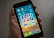 Įsiskolino už mobiliojo ryšio planą, o apie tai net nežinojo