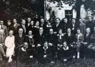 Jurbarko „Saulės“ gimnazijos pirmoji abiturientų laida. 1927 m.