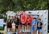 Jauniausiųjų grupėje pirmąją vietą laimėjo komanda „Tomas ir draugai“ (Panevėžys), antrąją – „Mashrooms“ (Šiauliai), trečiąją – „Jurbarko Šaltibarščiai“ (Jurbarkas).
