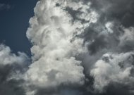 Penktadienis džiugins ramiais orais, bet šeštadienį vėl belsis perkūnija, škvalas ir kruša