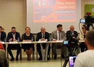 Penktadienį vyko debatai su Karšuvos apygardos kandidatais į Seimą (nuotraukos)