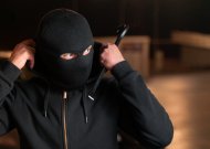 Vyras automobilio detalių pasigedo ne iš karto