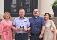 Serediškiui P. Baršauskui įteiktas Šiluvos Dievo Motinos medalis