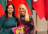 Nakvynės namų socialinei darbuotojai – ministrės padėka